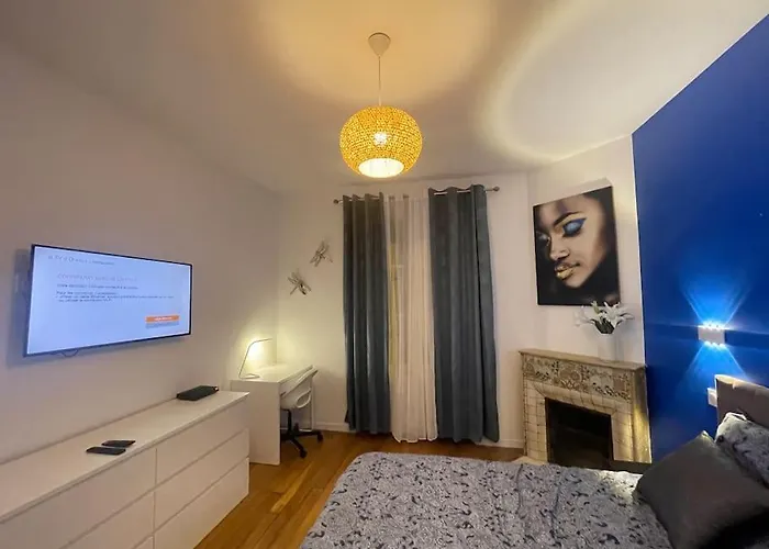 Mira - Sublime Apartment Close To Train Station